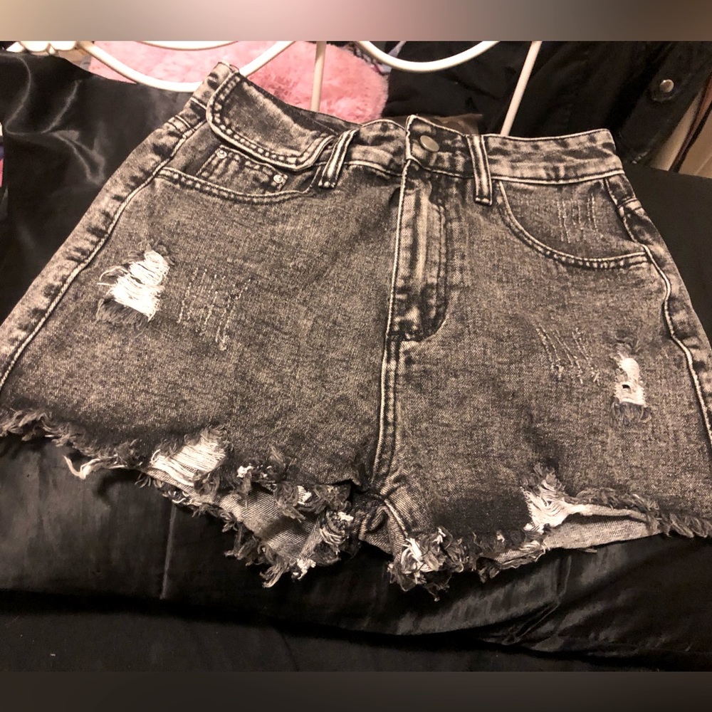 Shorts size 4